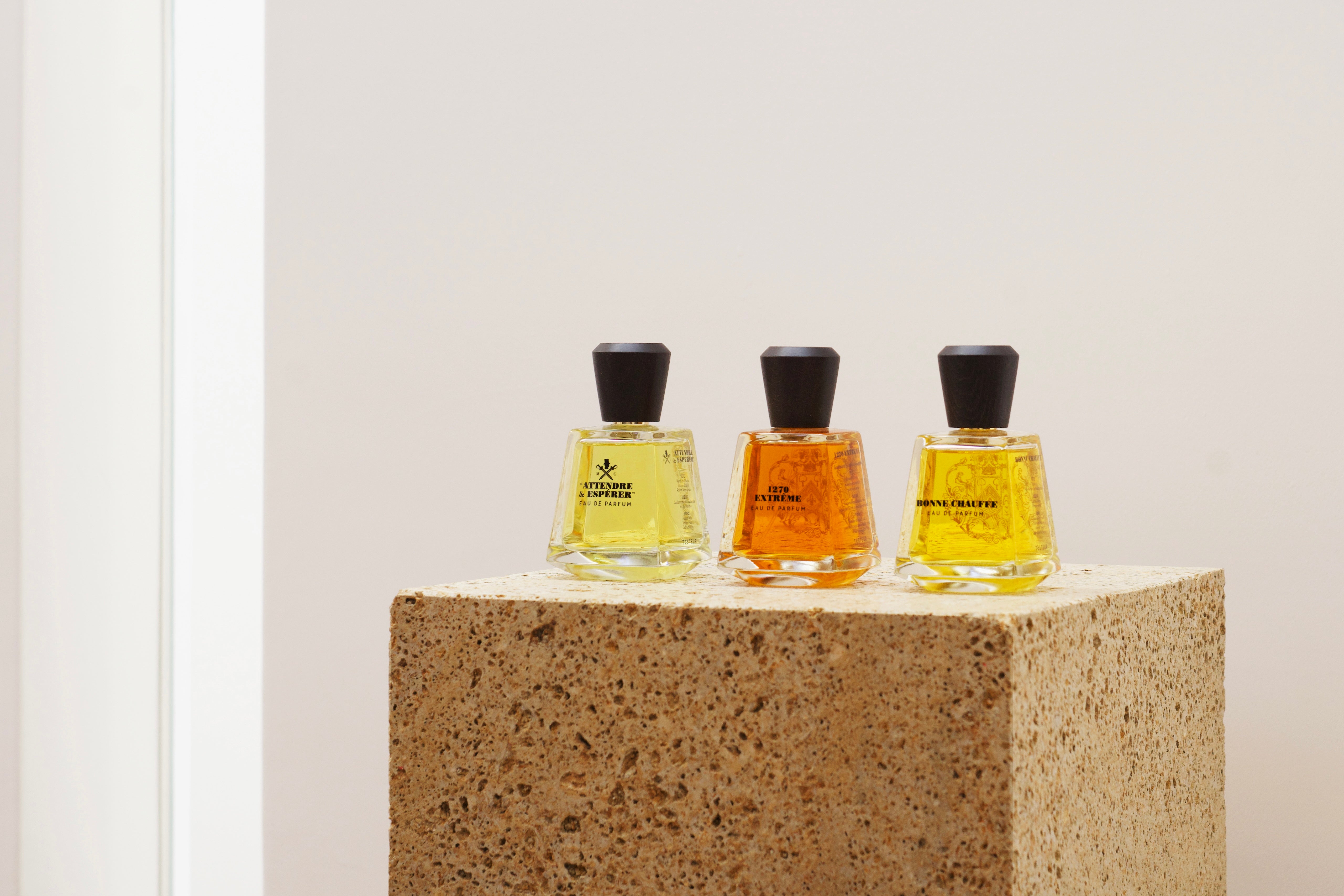 涼やかなる知性—FRAPINという紳士の選択