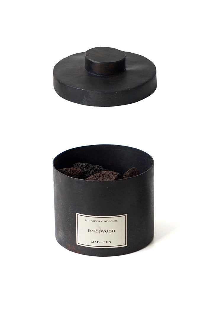 Pot Pourri d'Apothicaire BLACK LAVA ROCK - BLACK CHAMPAKA - 300g